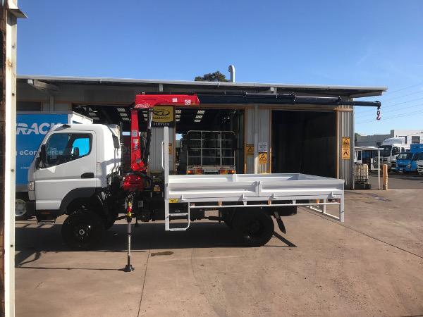 LTS 4x4 Fuso Crane Truck